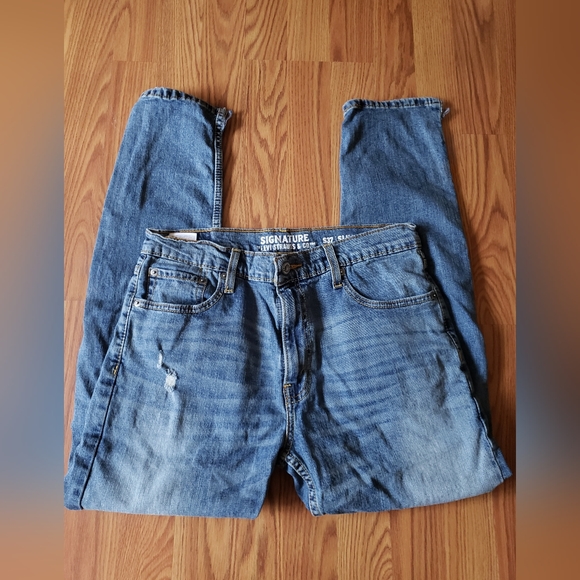 Levi's Other - Levi's Jeans..Slim..33/30